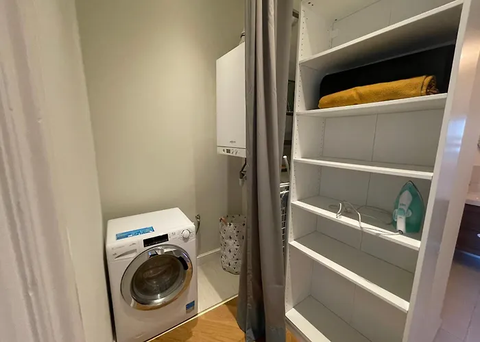 City Center 3, Elegant And Cozy 2Br In City Center!